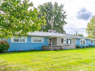 1715 Mayflower Rd, Fort Wayne, IN 46819