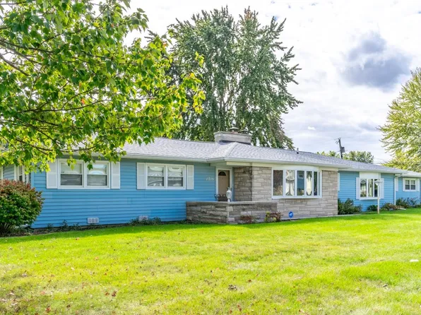 1715 Mayflower Rd, Fort Wayne, IN 46819