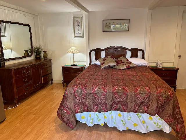 6614 Noble Ave #2 — Photo 4
