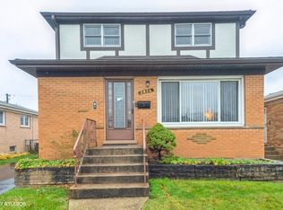 3826 Emerson Dr, Schiller Park, IL