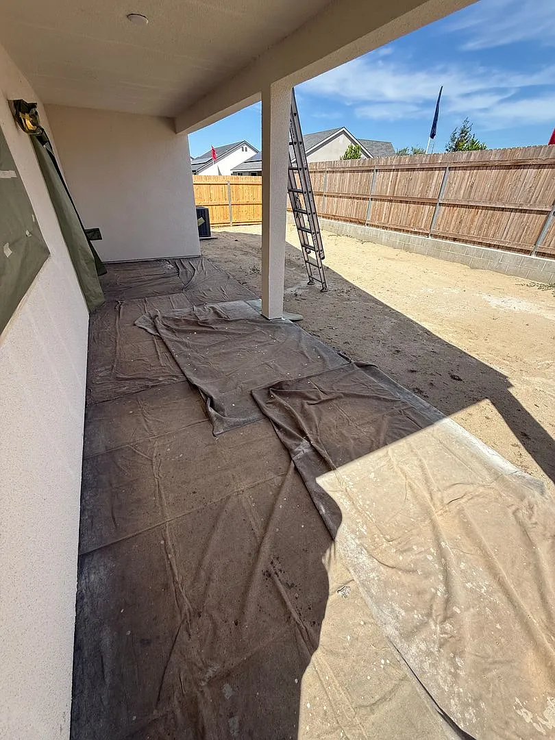 Building Photo - 301 Stork Ct