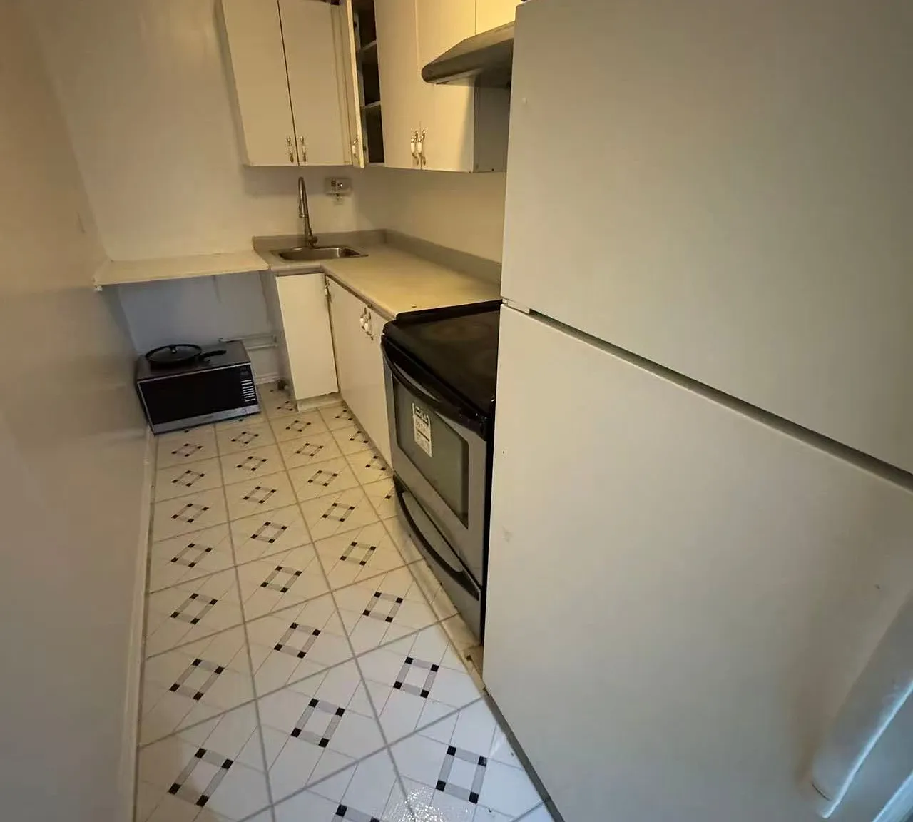 4 bed, $1,500 — Photo 4