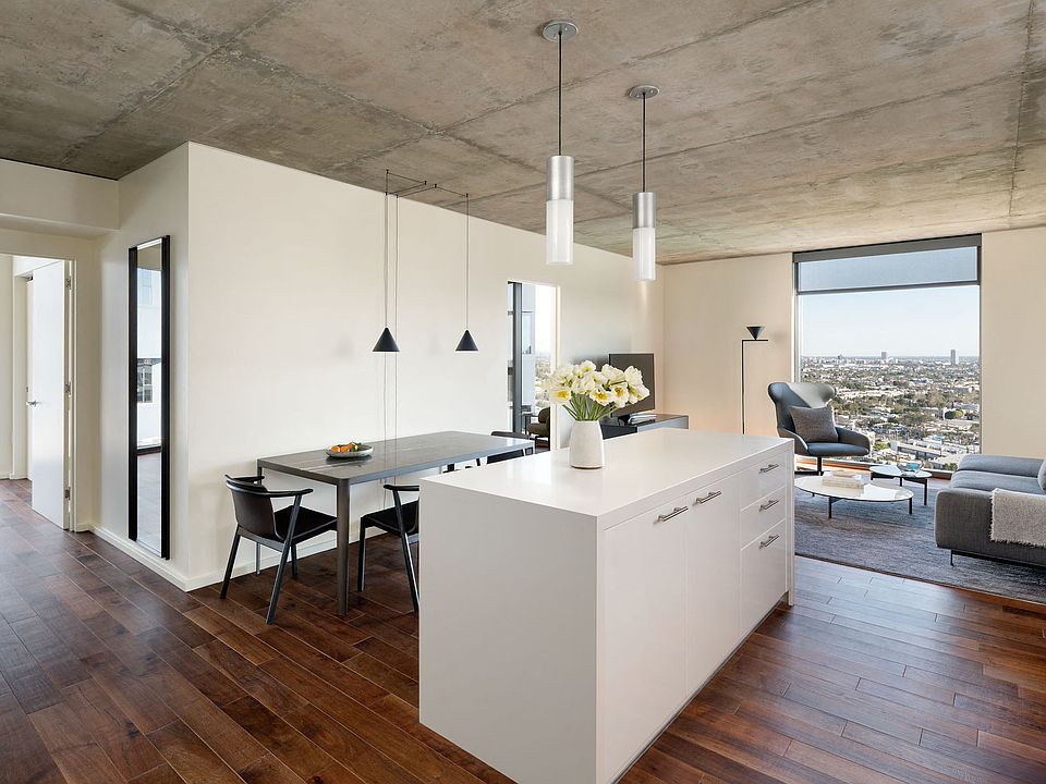 AKA West Hollywood Apartment Residences 8500 W Sunset Blvd West