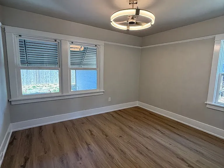 817 Wright St — Photo 15