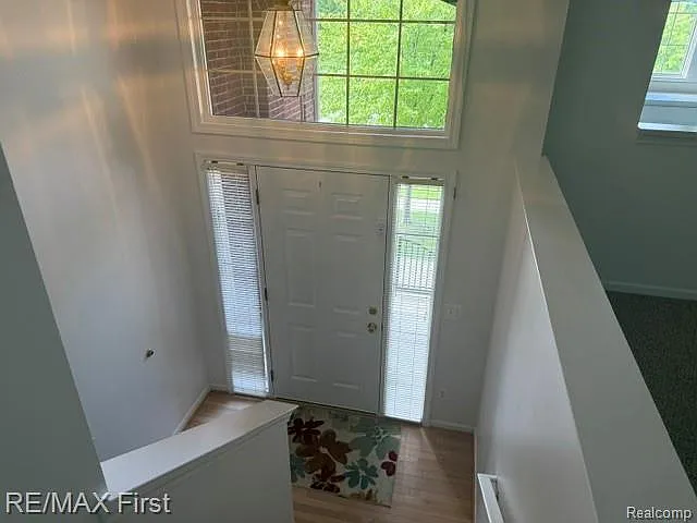 16713 Kensington Dr — Photo 18