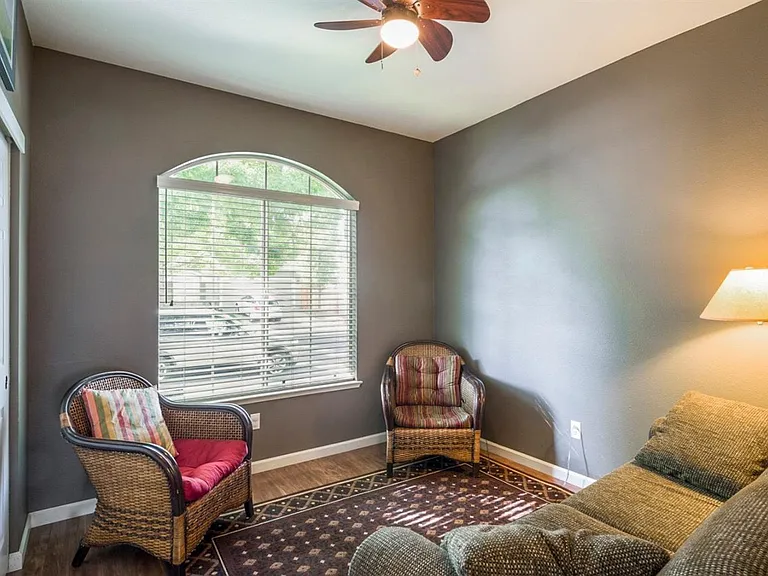105 Rockbolt Cir — Photo 11
