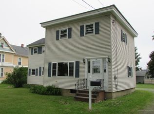 36 Pleasant St, Houlton, ME 04730