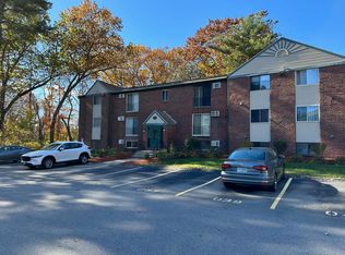 123 English Village Rd APT 304, Manchester, NH 03102