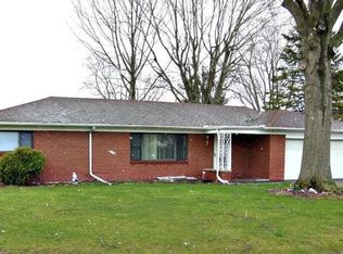 61590 Meadowlark Ln, South Bend, IN 46614