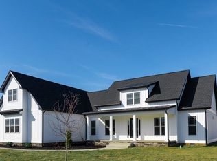 112 Compass Dr, Waynesboro, VA 22980