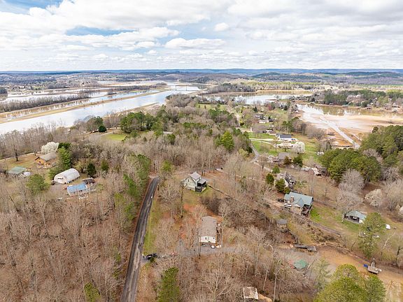 38th image of 482 Hiwassee Dr