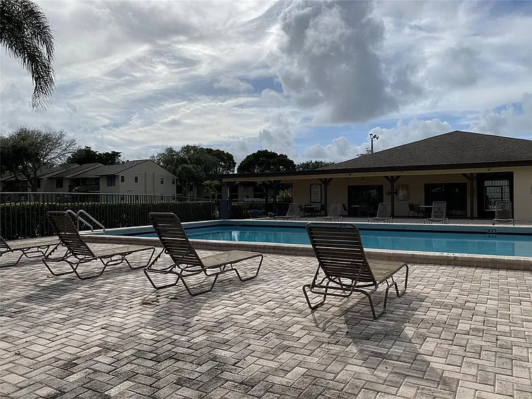 6550 Somerset Dr #K-104 — Photo 7
