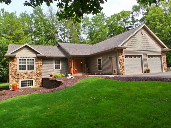 W7008 Cedar St, Medford, WI 54451