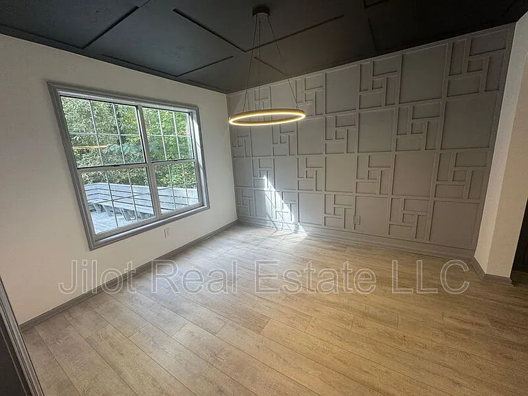 63 Lakeview Ln — Photo 7