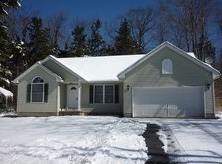 166 McNamara Ln, Tobyhanna, PA 18466