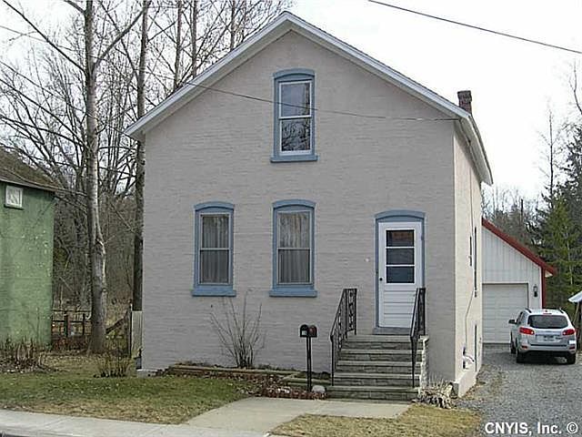 1st image of 16 Burr St