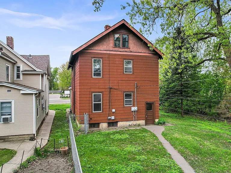1217 Grand Ave — Photo 19