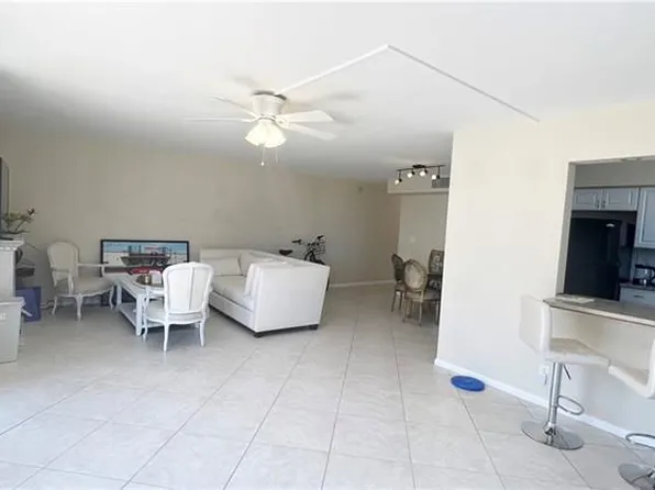 3575 S Ocean Blvd APT 412, South Palm Beach, FL 33480