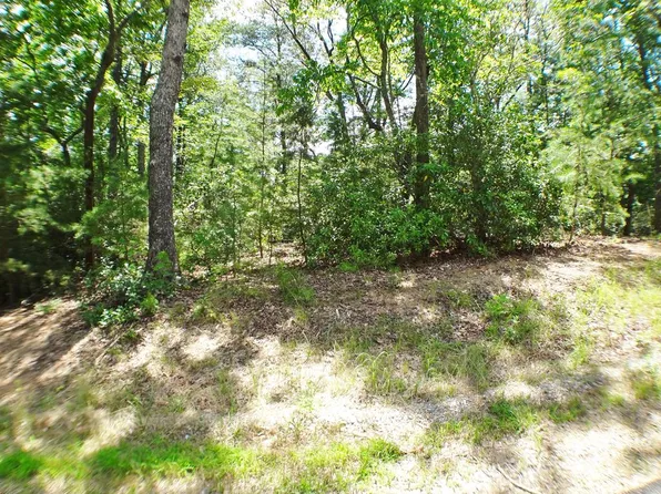 40 Porter Creek Dr, Franklin, NC 28734