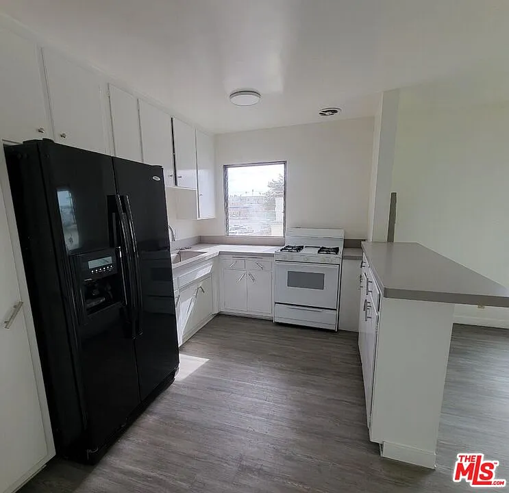 1 bed, 1.0 bath, 820 sqft, $1,940 — Photo 3