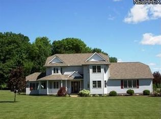 3519 Eastern Rd, Barberton, OH 44203