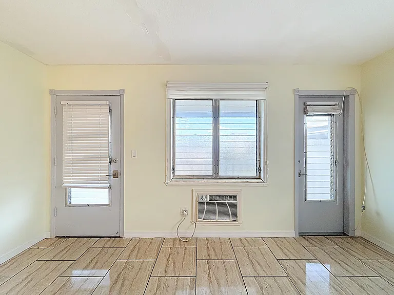 15610 NE 6th Ave #37B — Photo 21