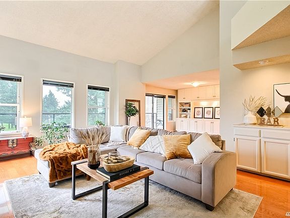 4th image of 2523 S Cedar St #312