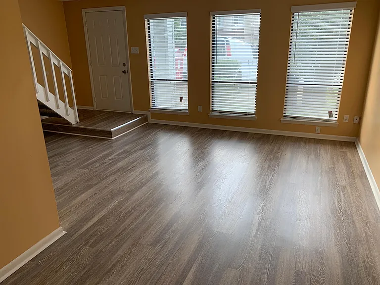 3717 Chimney Creek Dr — Photo 6