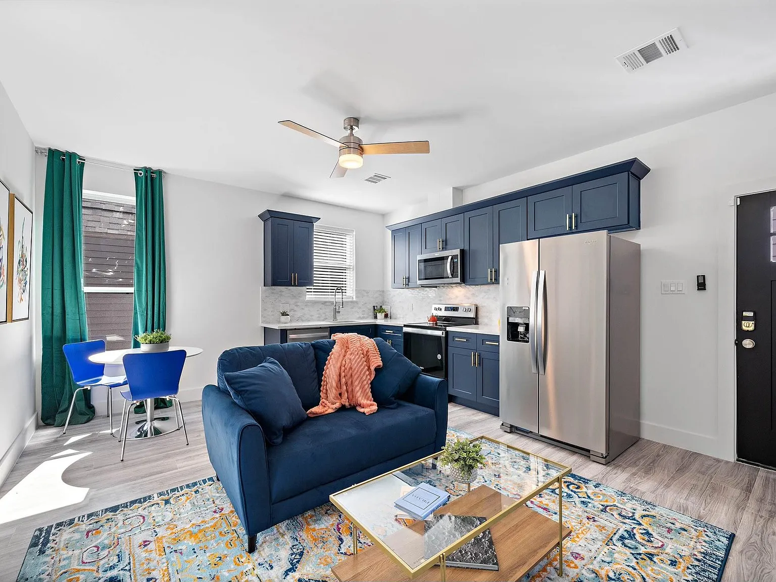 1 bed, 1.0 bath, 580 sqft, $1,275 — Photo 3