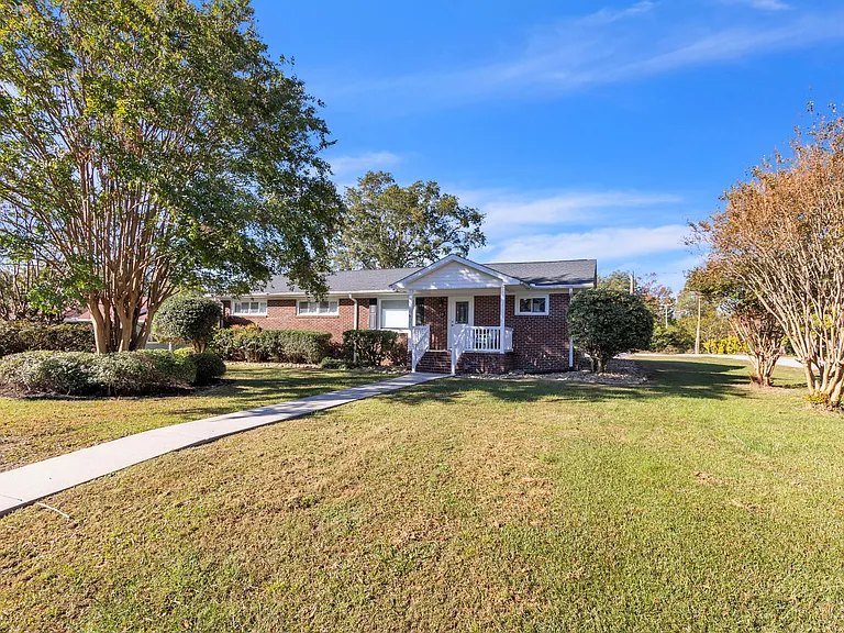 35 N Garden Cir — Photo 32