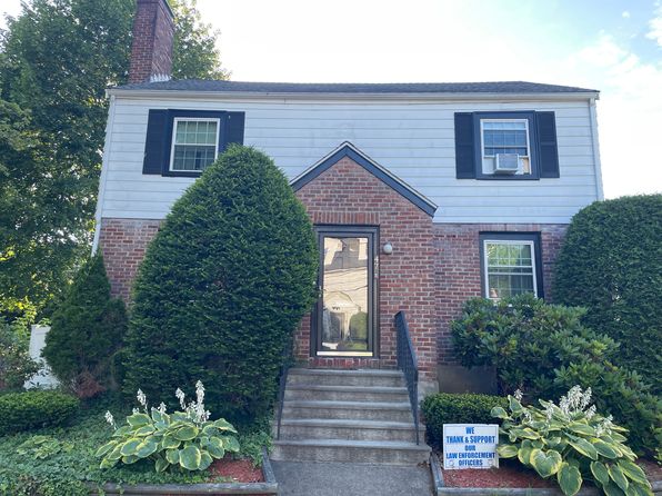 47 Hatfield Rd #2