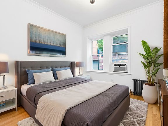3rd image of 222 Pacific St APT 2A