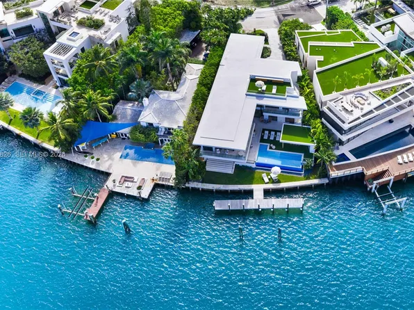 1417 N Venetian Way, Miami Beach, FL 33139