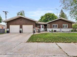 3319 Bellevue Pl, Two Rivers, WI 54241