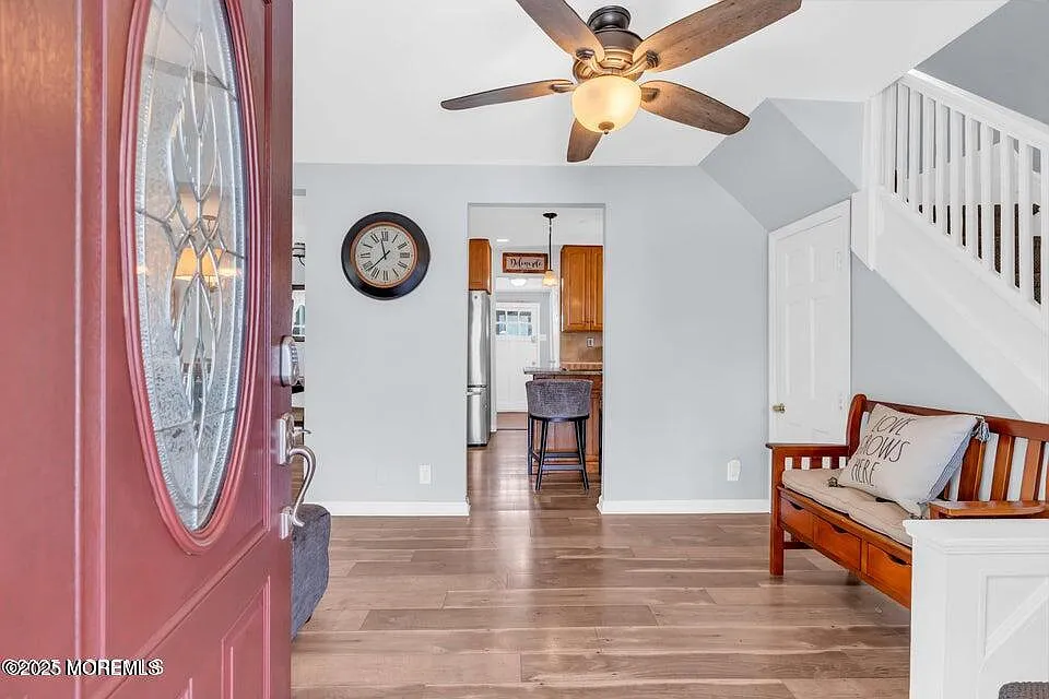 3 bed, 1274 sqft, $2,200 — Photo 3