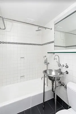 Rented by Living New York | media 10