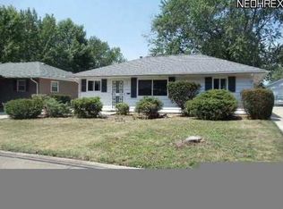 374 Gayle Dr, Sheffield Lake, OH
