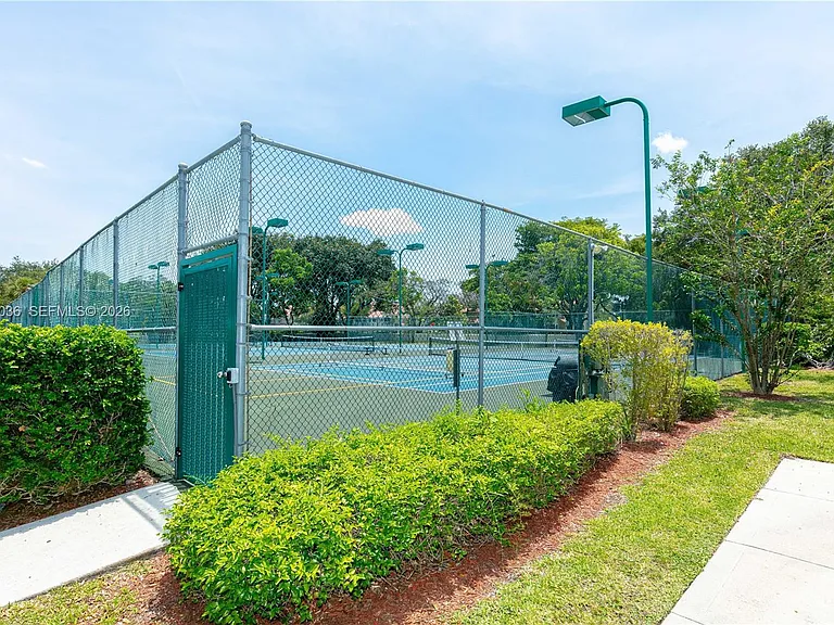 717 Gardens Dr #201 — Photo 34