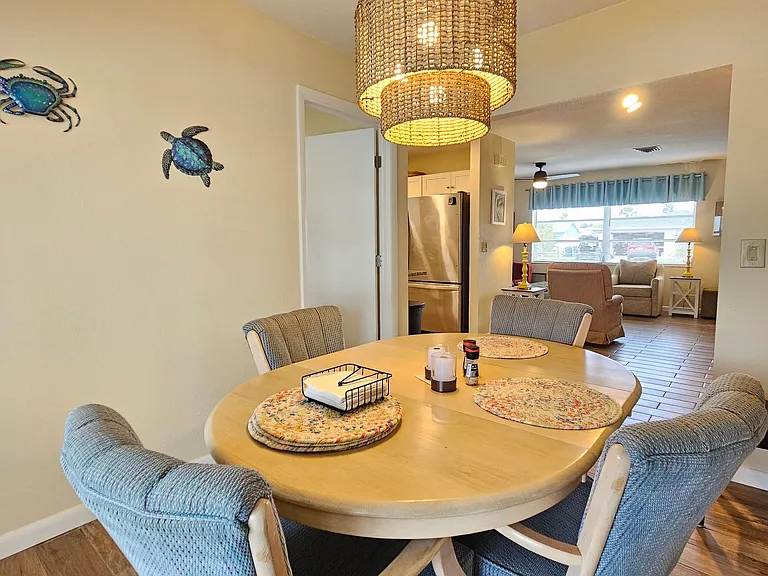 426 Pineview Dr — Photo 13