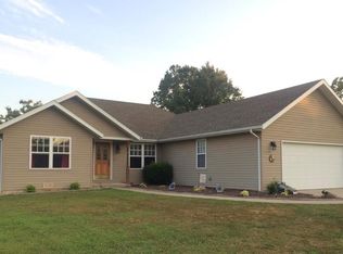 17350 Dustin Ln, Lebanon, MO 65536