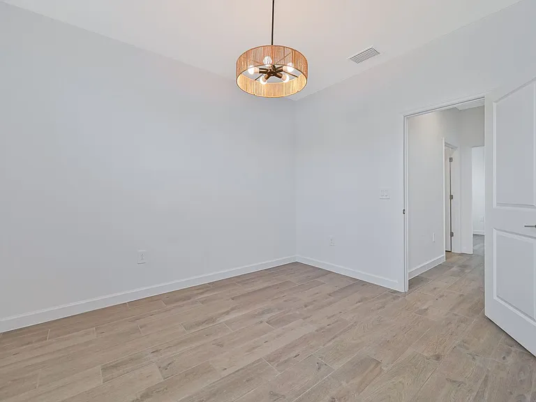 20492 Verawood Loop — Photo 24