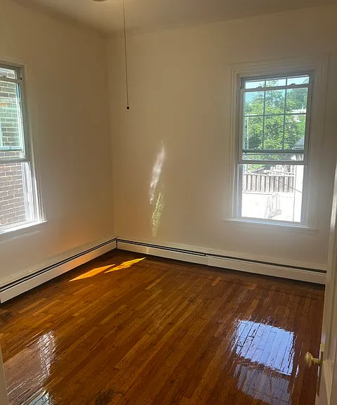 62 N 3rd St #5 — Photo 3