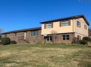 2527 Giles Hollow Rd, Rose Hill, VA 24281