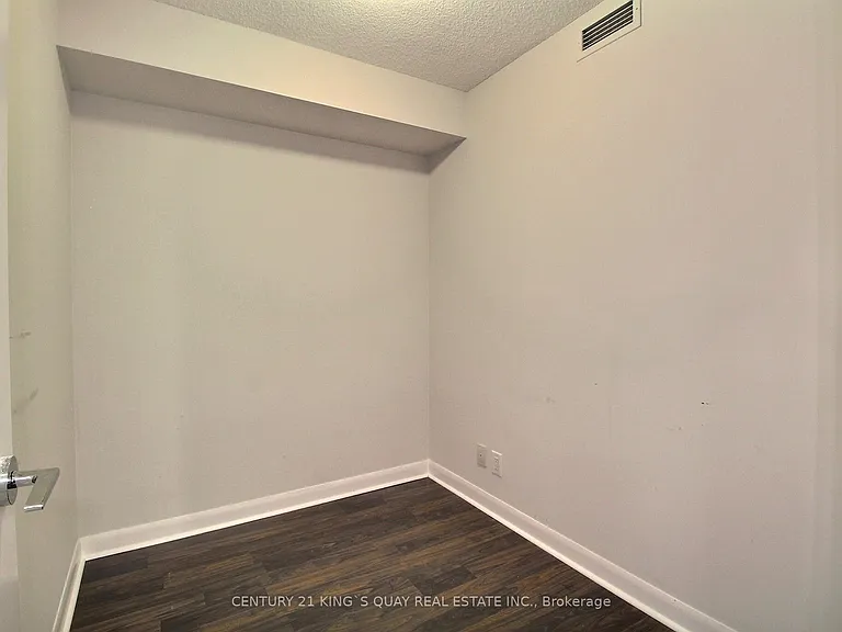 25 Town Centre Ct #3006 — Photo 9