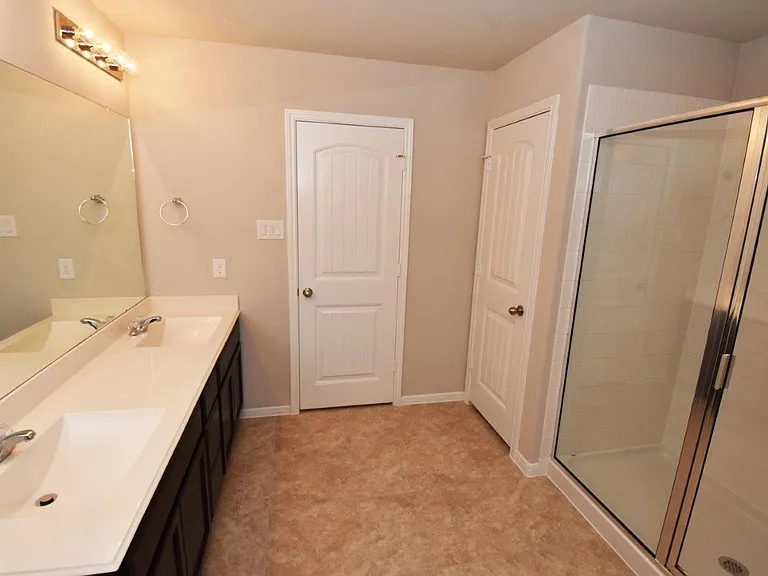 3015 Dripping Springs Ct — Photo 5