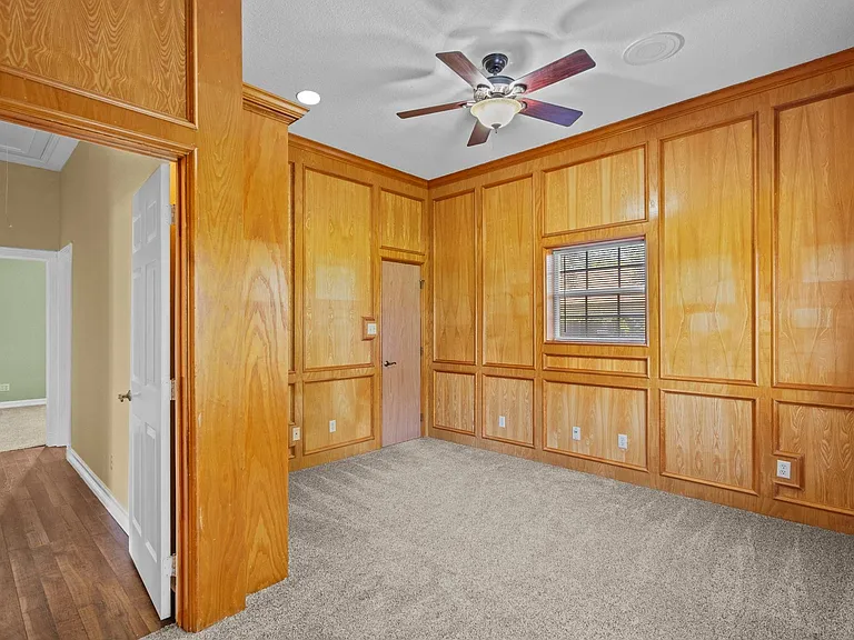 616 Westwood Cir — Photo 31