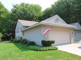 538 Tournament Cir, Muskegon, MI 49444