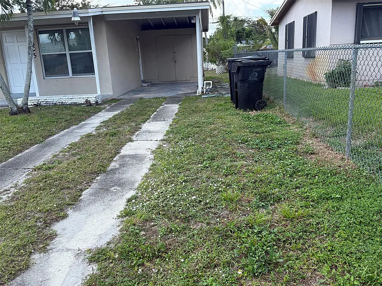 605 SW 22nd Ave — Photo 8