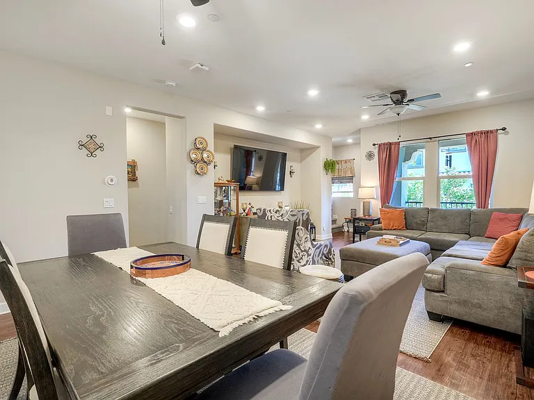 1576 Castillo Way — Photo 8