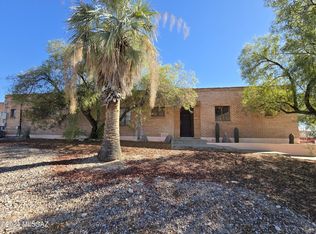 875 W Cresta Loma Dr, Tucson, AZ 85704